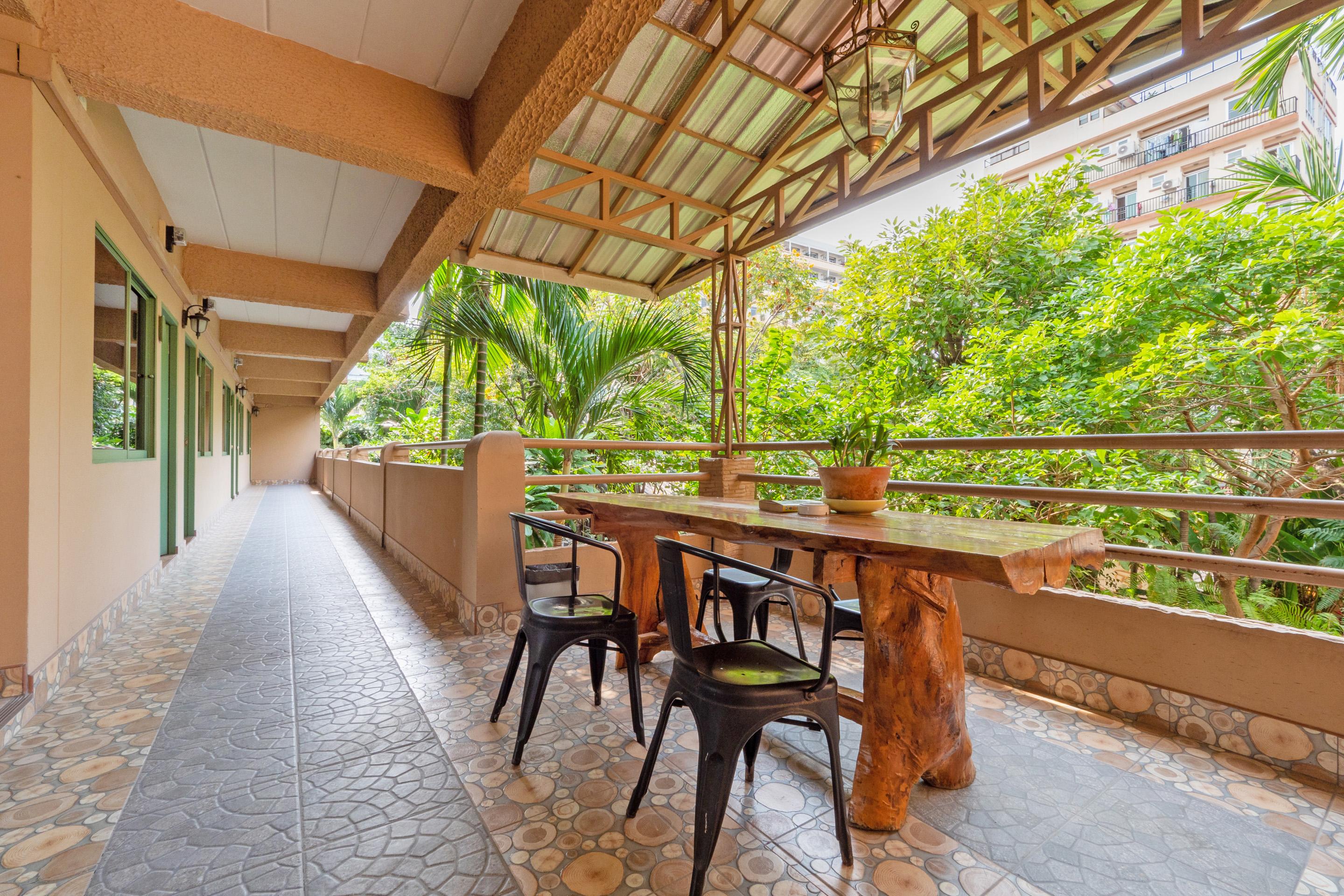 Hotel The One Sabai Living Pattaya Extérieur photo