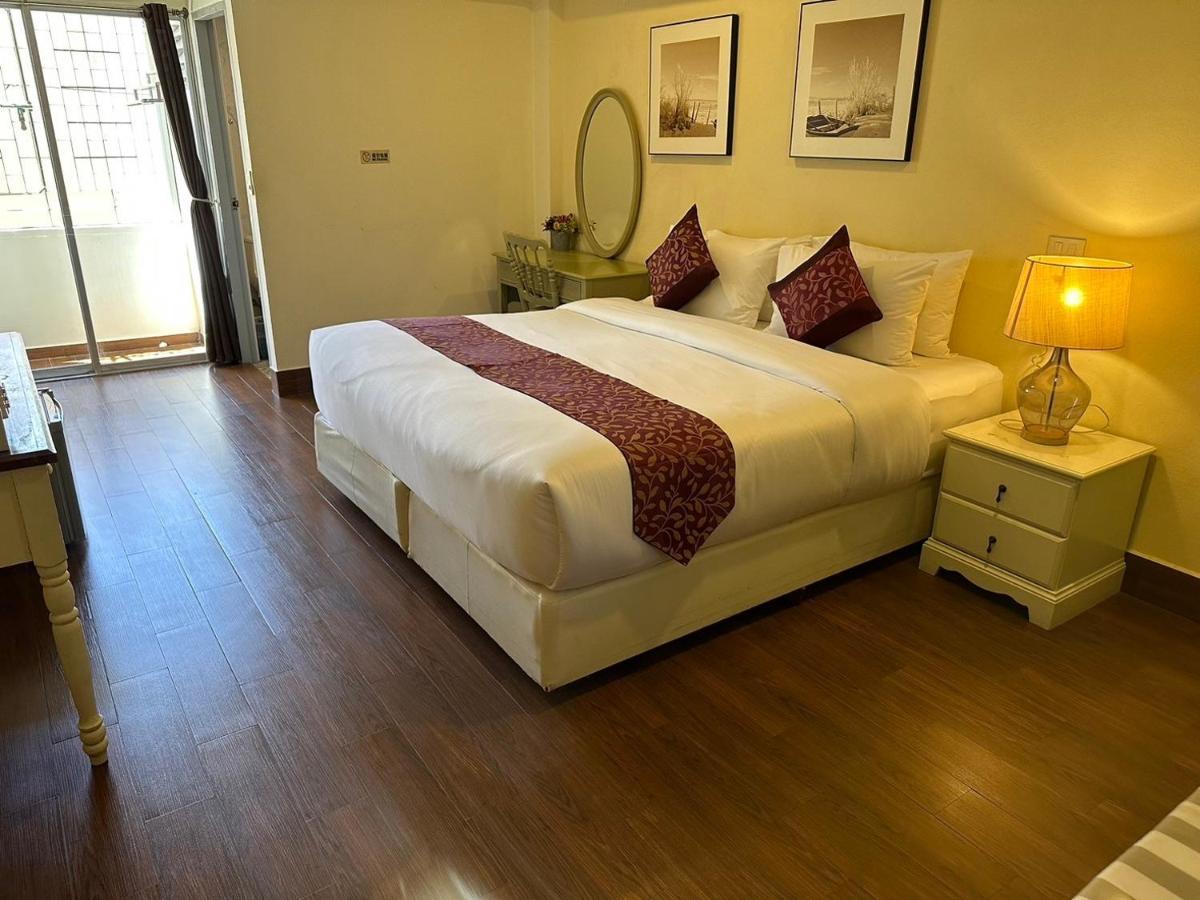 Hotel The One Sabai Living Pattaya Extérieur photo
